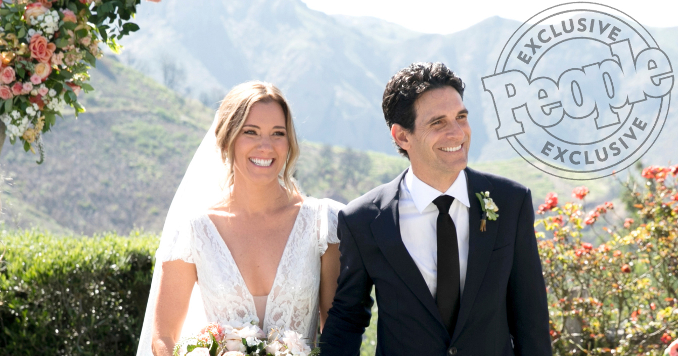 American Housewife’s Carly Craig Ties the Knot Surrounded by Loved Ones ...